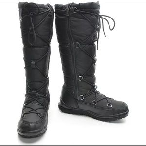 Khombu Peak winter boots, 8M, like new condition